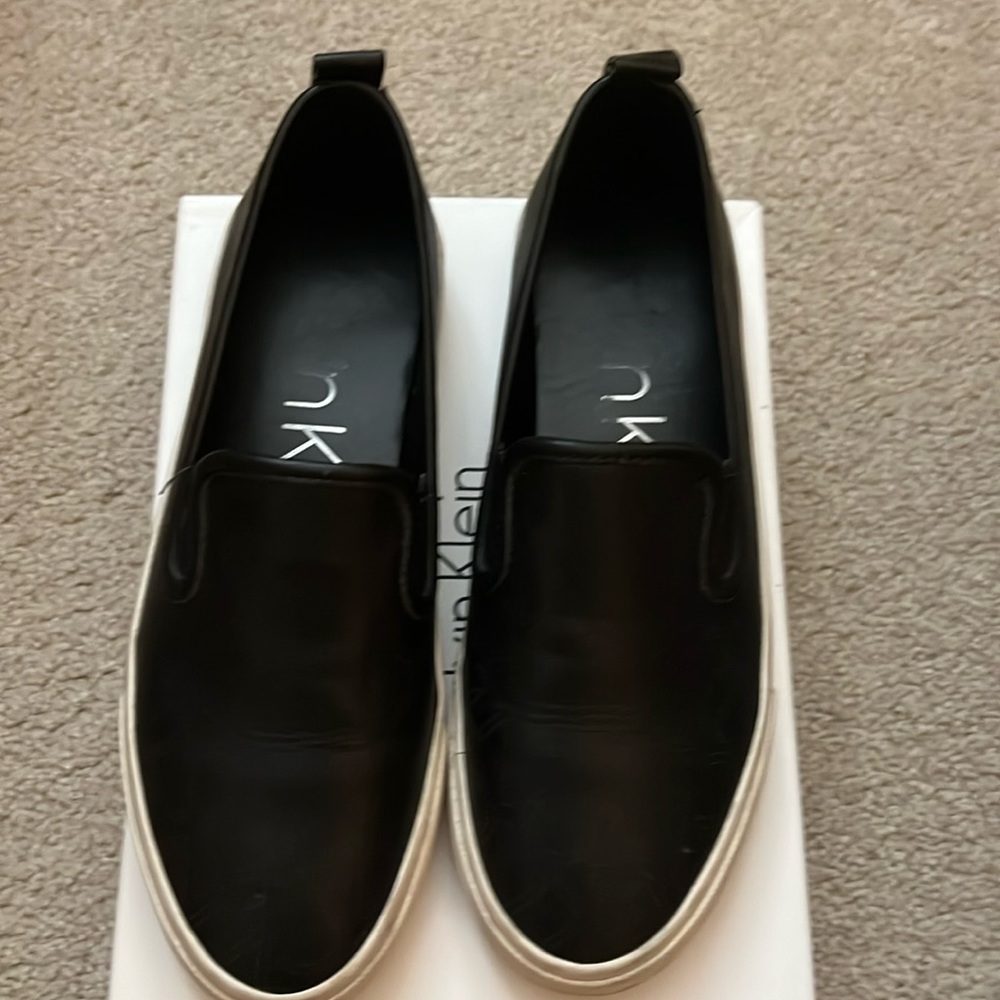Women’s Calvin Klein 7.5